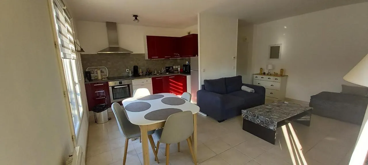 Var Roquebrune Sur Argens Tres Joli Appartement Classe 2 Etoiles 0*, Roquebrune-sur-Argens France
